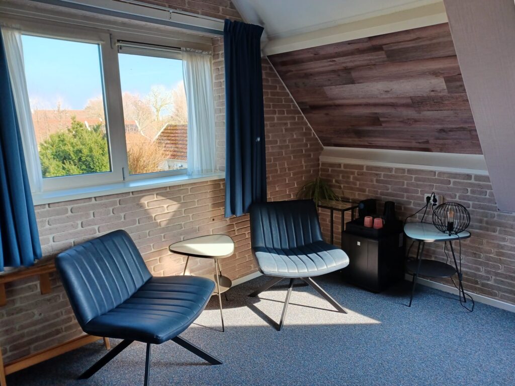 Dichtbijzee Hotel Deluxe zitje