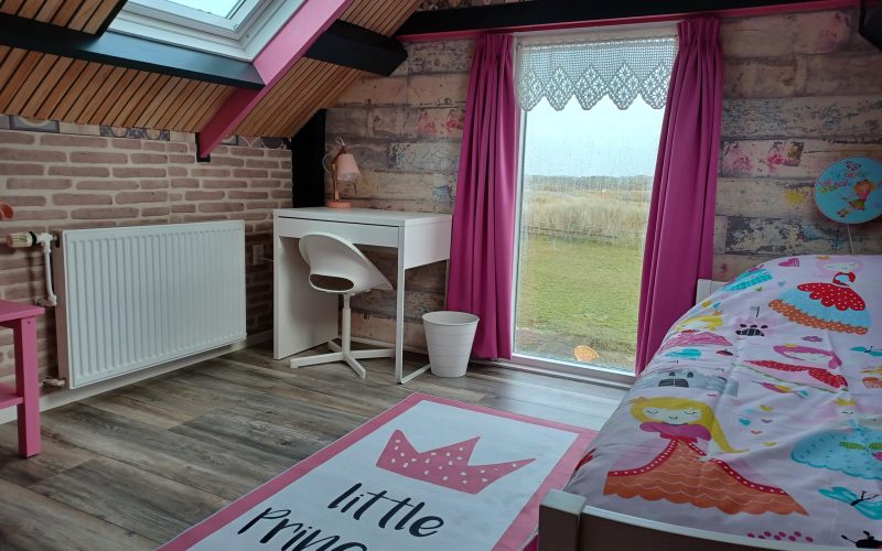 imgi_106_Dichtbijzee-De-Reddingboot-prinsessenkamer-scaled