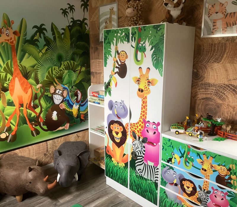 imgi_127_Dichtbijzee-de-reddingboot-jungle-kamer-2-scaled